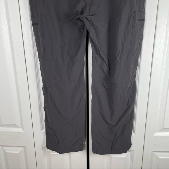 L.L. Bean Cresta Hiking Pants Men’s 36x30 Gray Nylon Utility Cargo Fish Outdoor - Picture 11 of 16